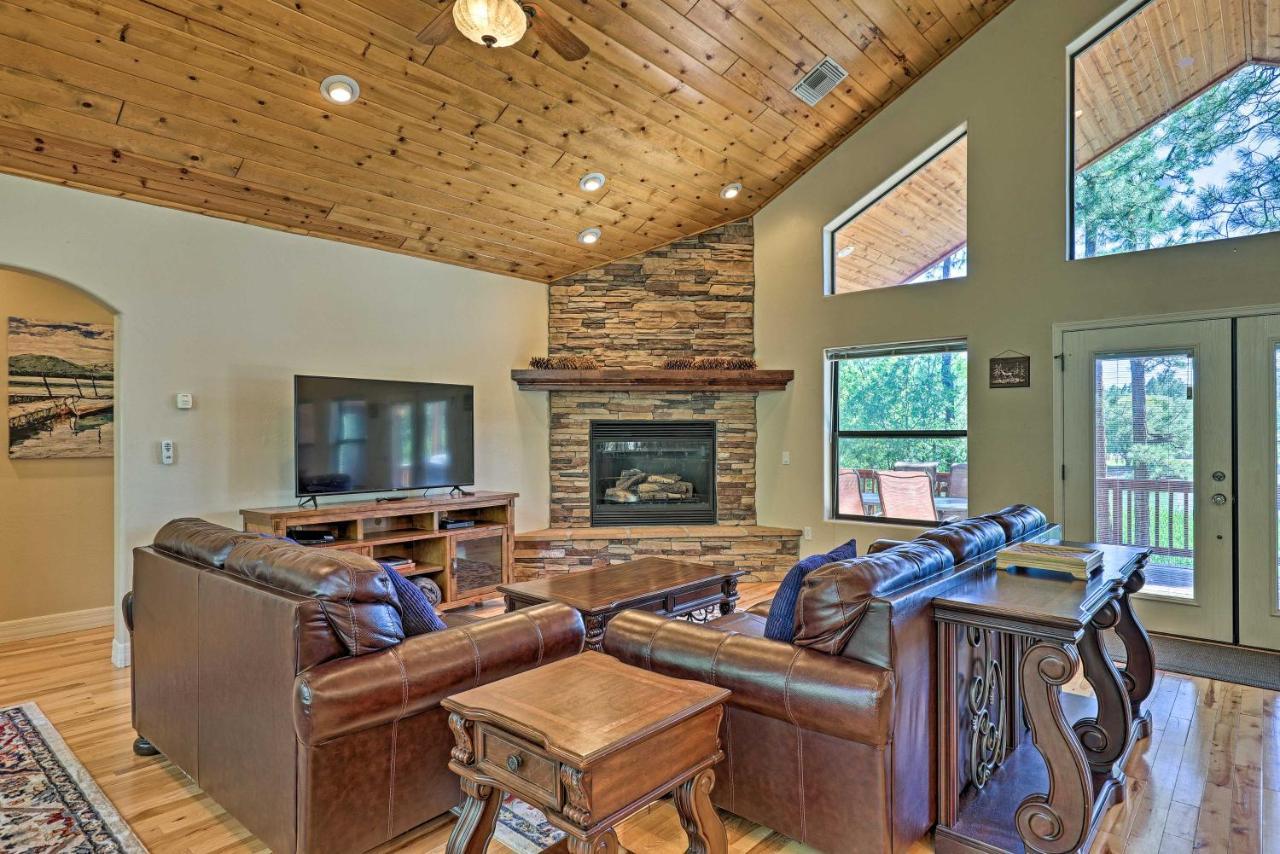 Serene Lakeside Cabin With Decks And Edler Lake Views! Pinetop-Lakeside Bagian luar foto